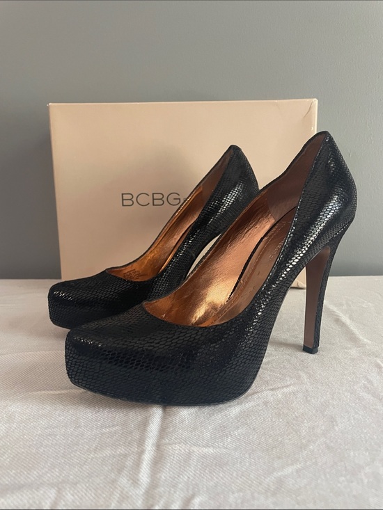 BCBG Shoes - BCBG Black Textured Platform Stiletto Pumps